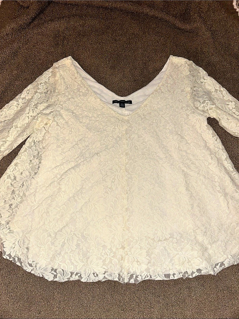 American Eagle Floral Lace Blouse in Cream Size Medium